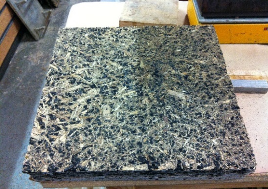 wooden plate with biochar